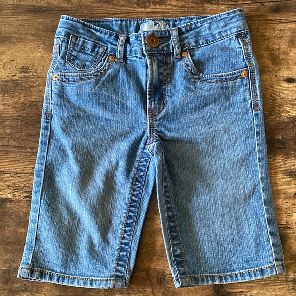 Levi’s girls jean shorts size 10 - Picture 1 of 13